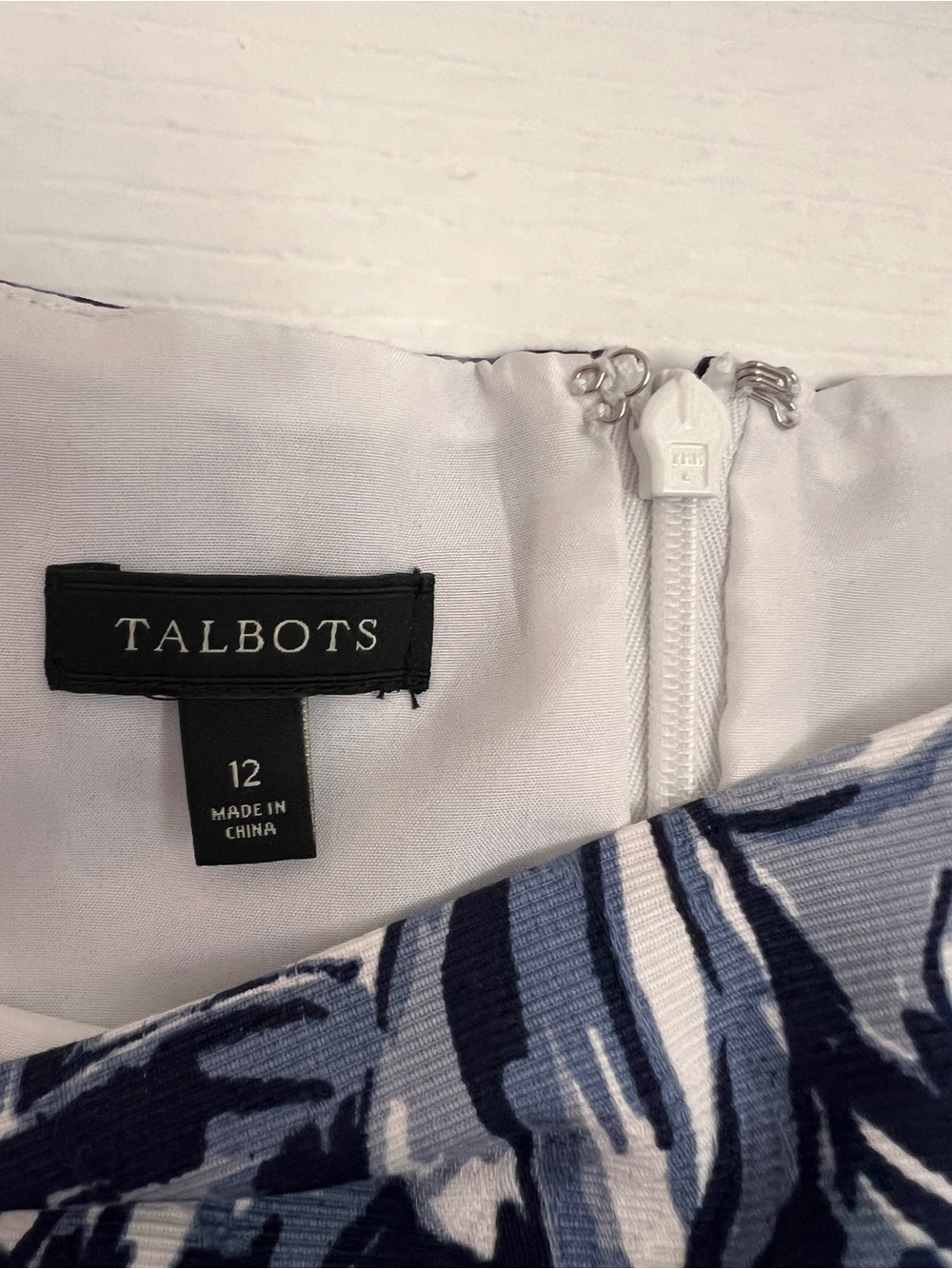 Talbots White Dress with Navy Rose Print - Picture 2 of 9
